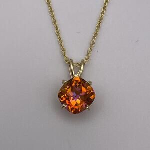 Gorgeous 2.8ct Sunset Topaz Necklace in 14k Yellow Gold